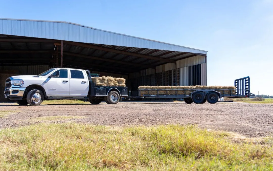 How to Back up a Trailer: 5 Steps to not be a trailer noob